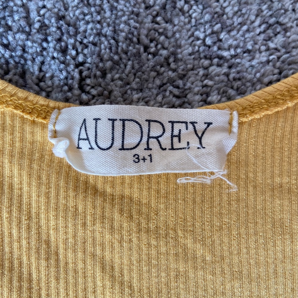 Cropped Tank top - Picture 2 of 2